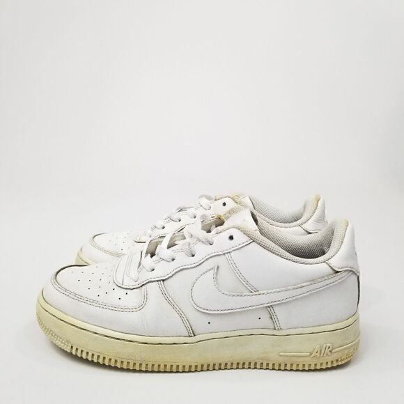 NIKE AIR FORCE 1 "AF1" LOW '07 Triple White  Sneakers. Size 7Y Women's Size 8.5 - Picture 4 of 10